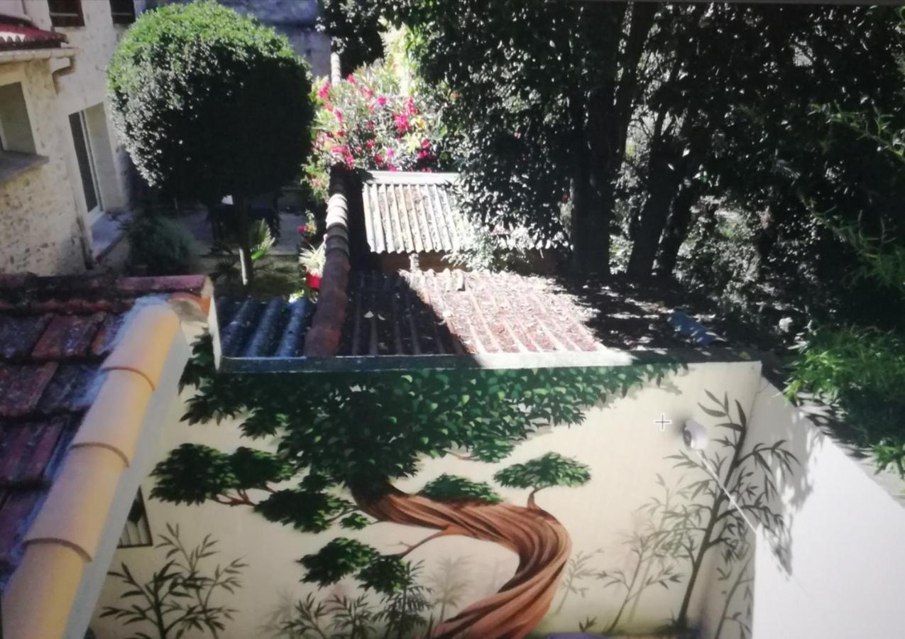 Suite Oisivete Avec Terrasse Vue Sur Patio Et Clim モンペリエ エクステリア 写真