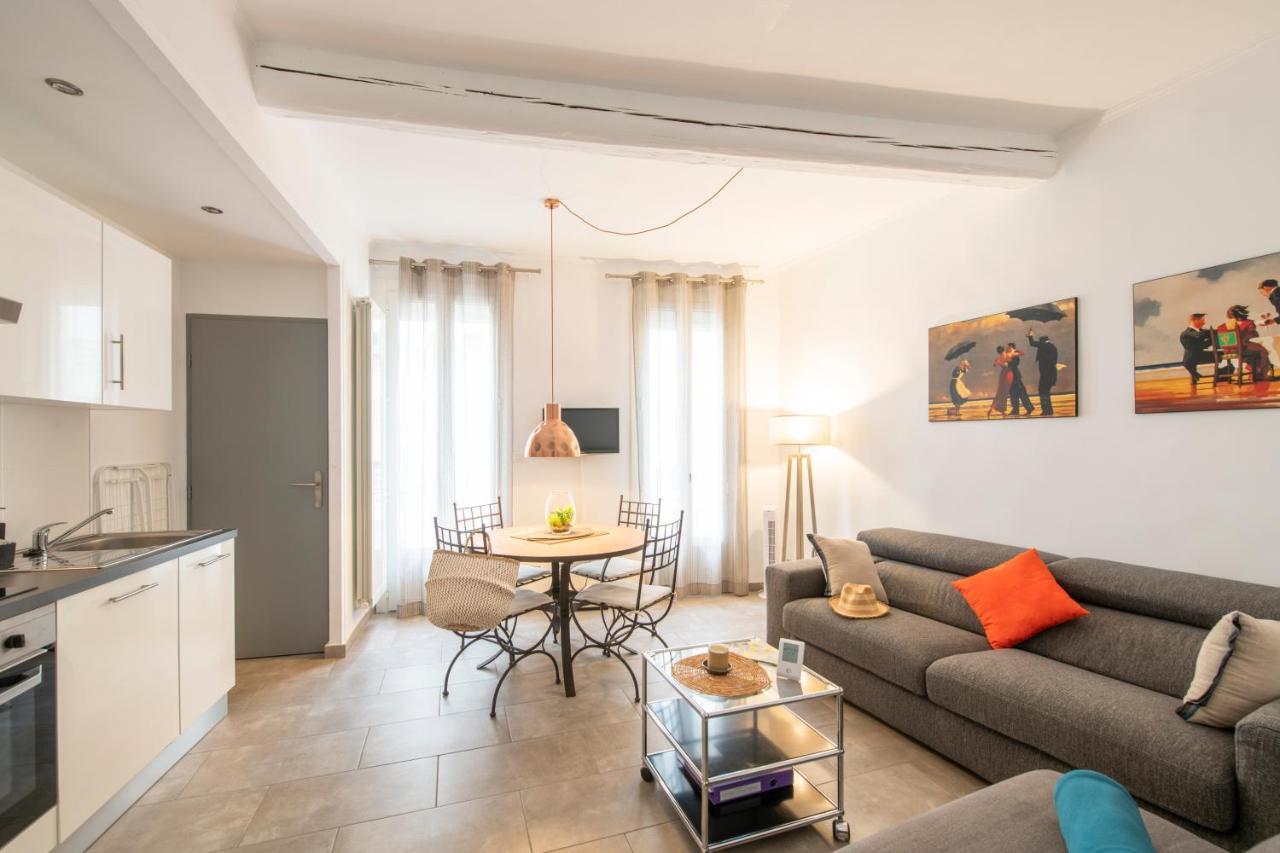 Suite Oisivete Avec Terrasse Vue Sur Patio Et Clim モンペリエ エクステリア 写真